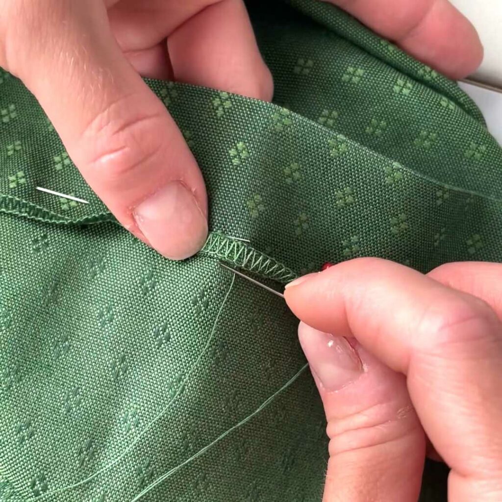 Handstiche: Saumstich/Blindstich - Ausführung