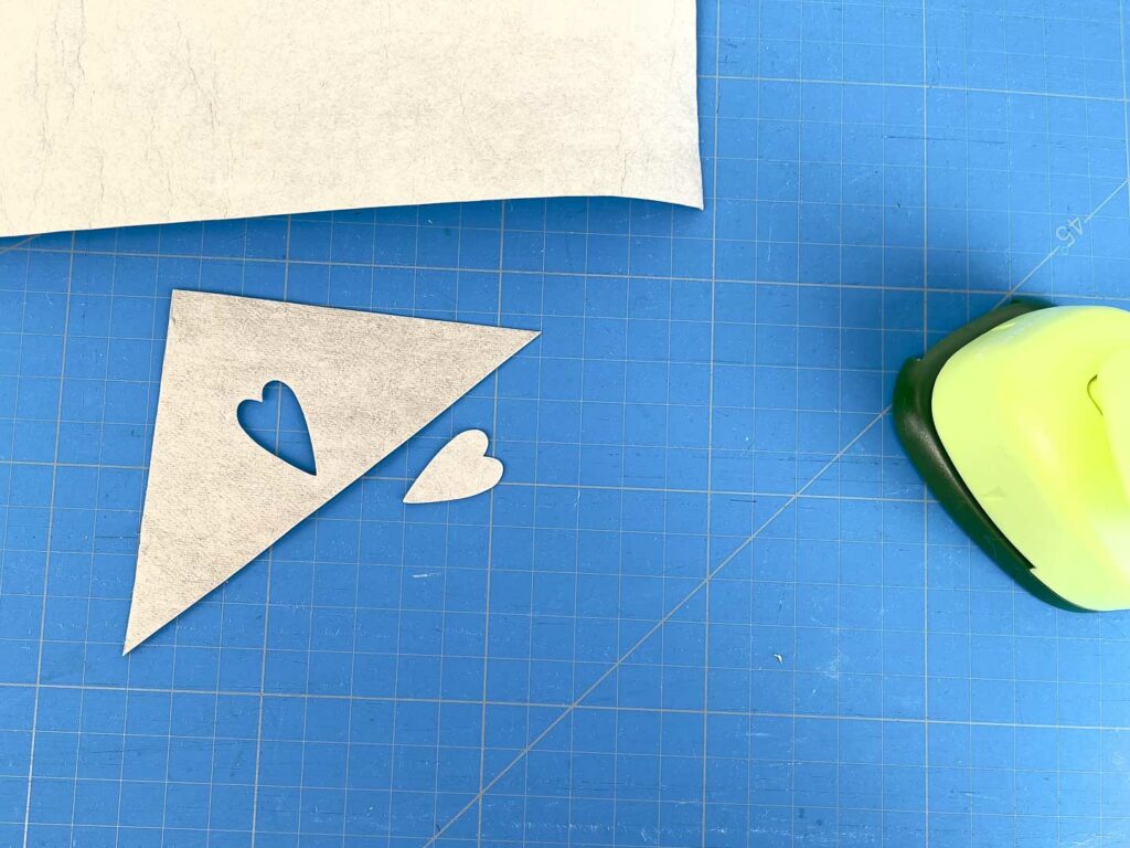 ausgestanztes Herzchen