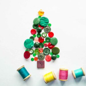 Weihnachtsbaum aus Knöpfen