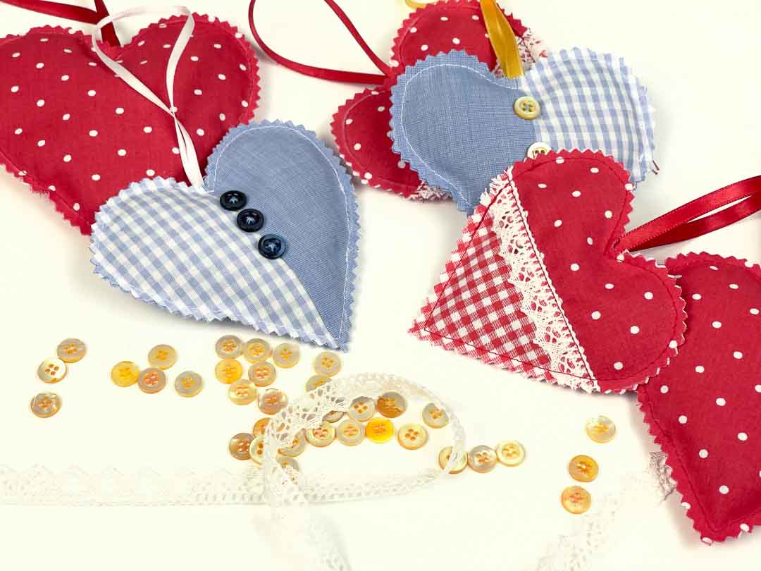 Valentinsherz Tutorial Herzanhänger aus Stoff